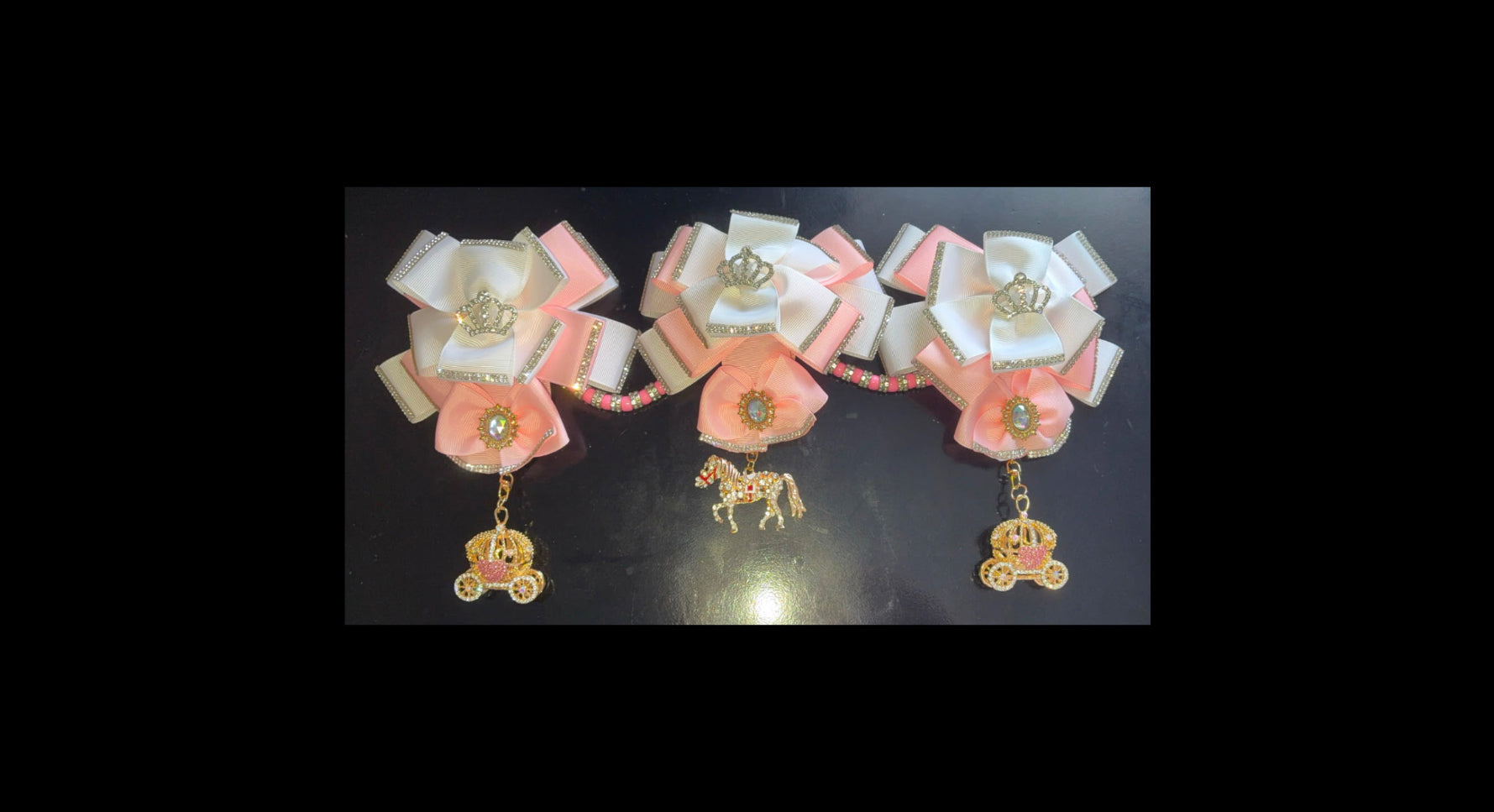 Triple bow Carriage pram charm