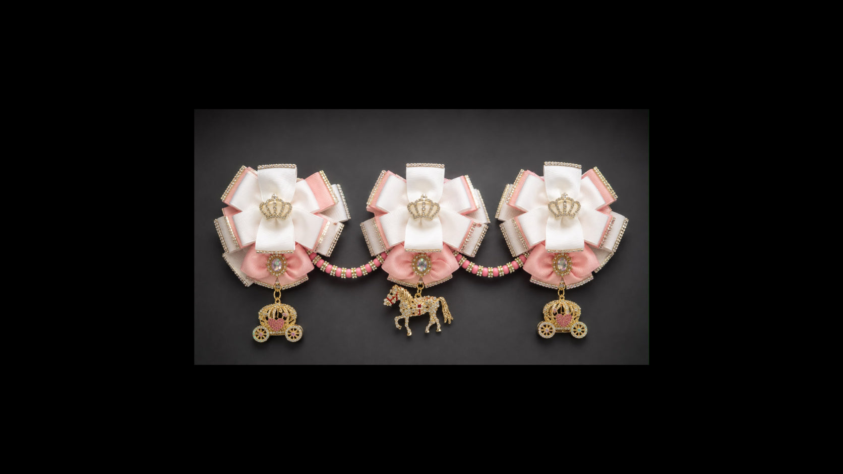 Triple bow Carriage pram charm