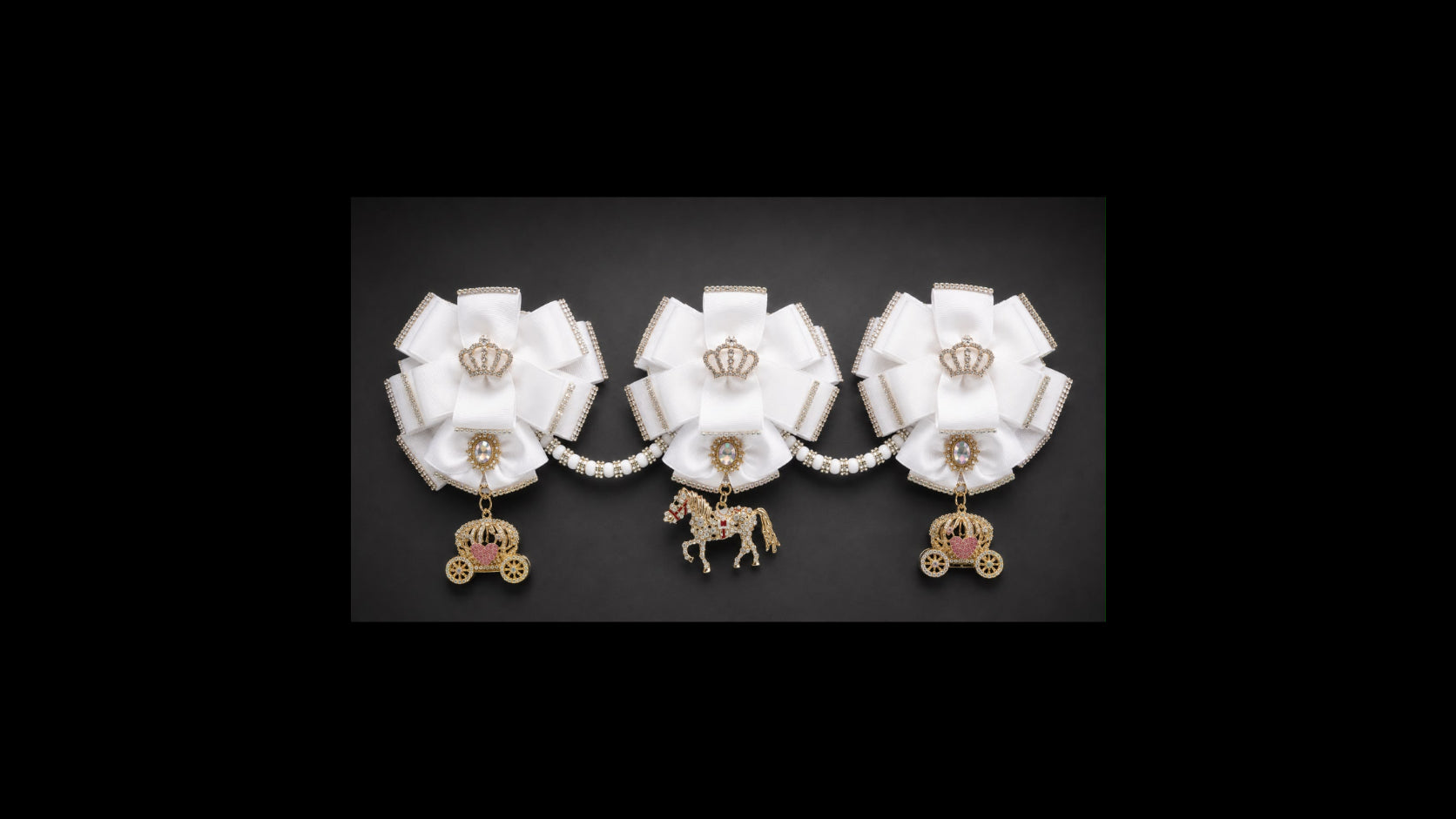 Triple bow Carriage pram charm